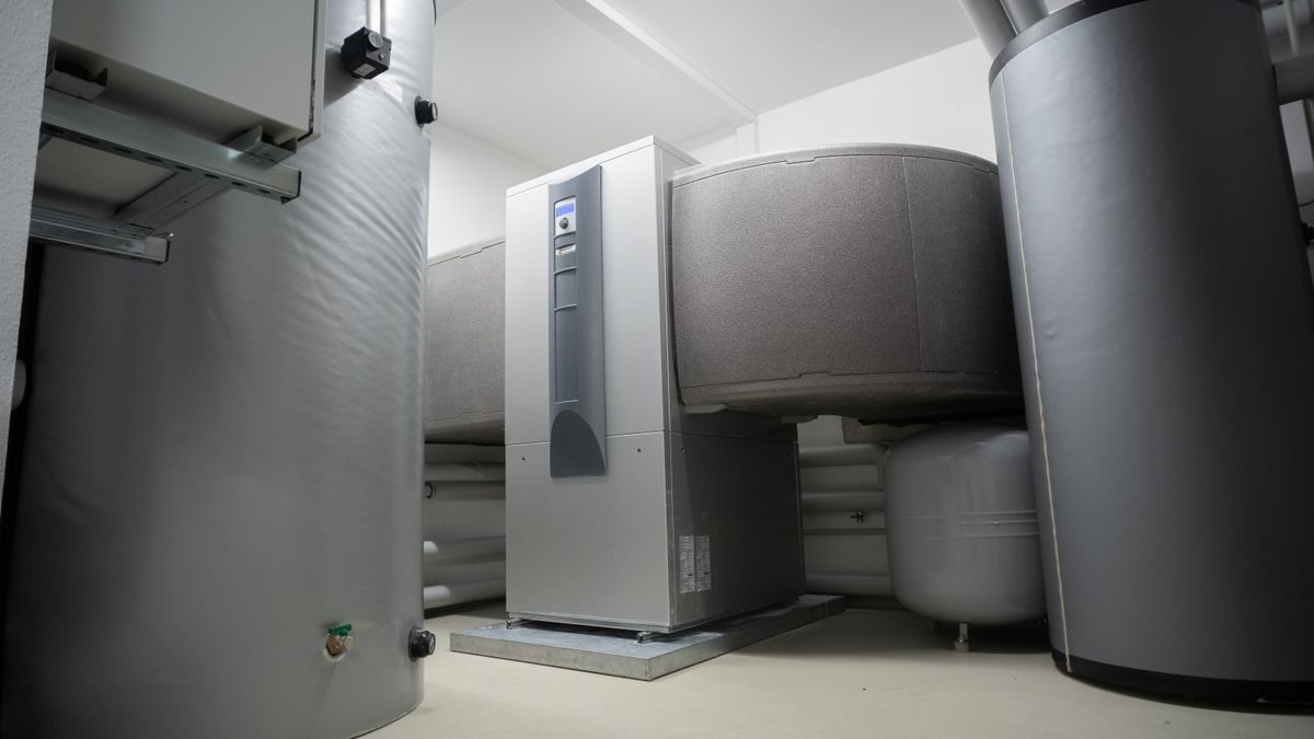 HVAC heat pump unit